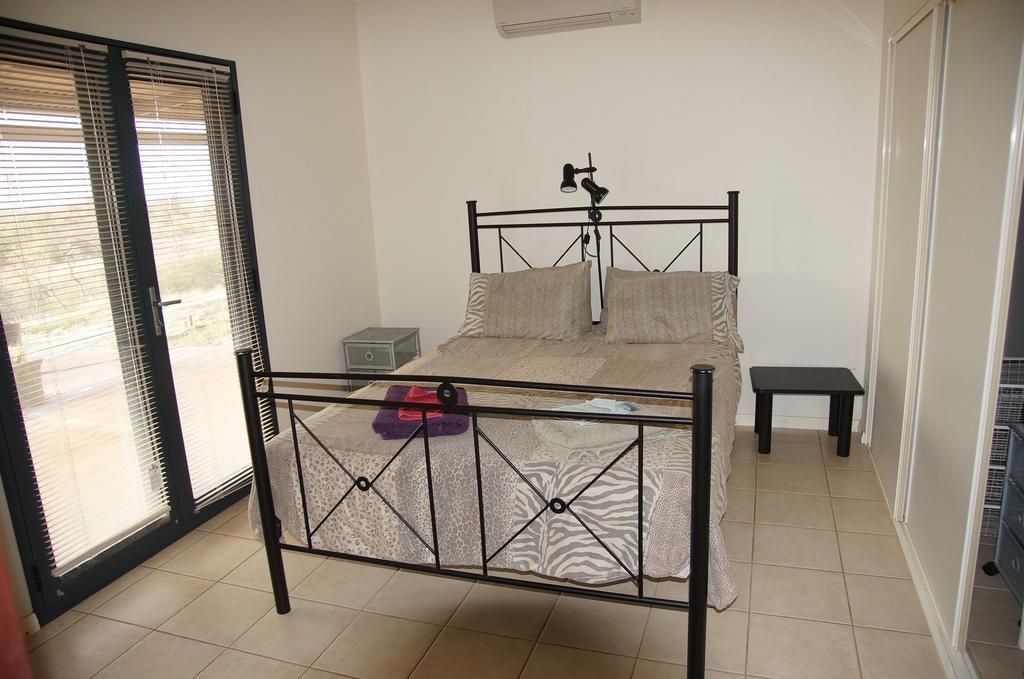 Ningaloo Bed And Breakfast เอ็กซ์มัธ ห้อง รูปภาพ